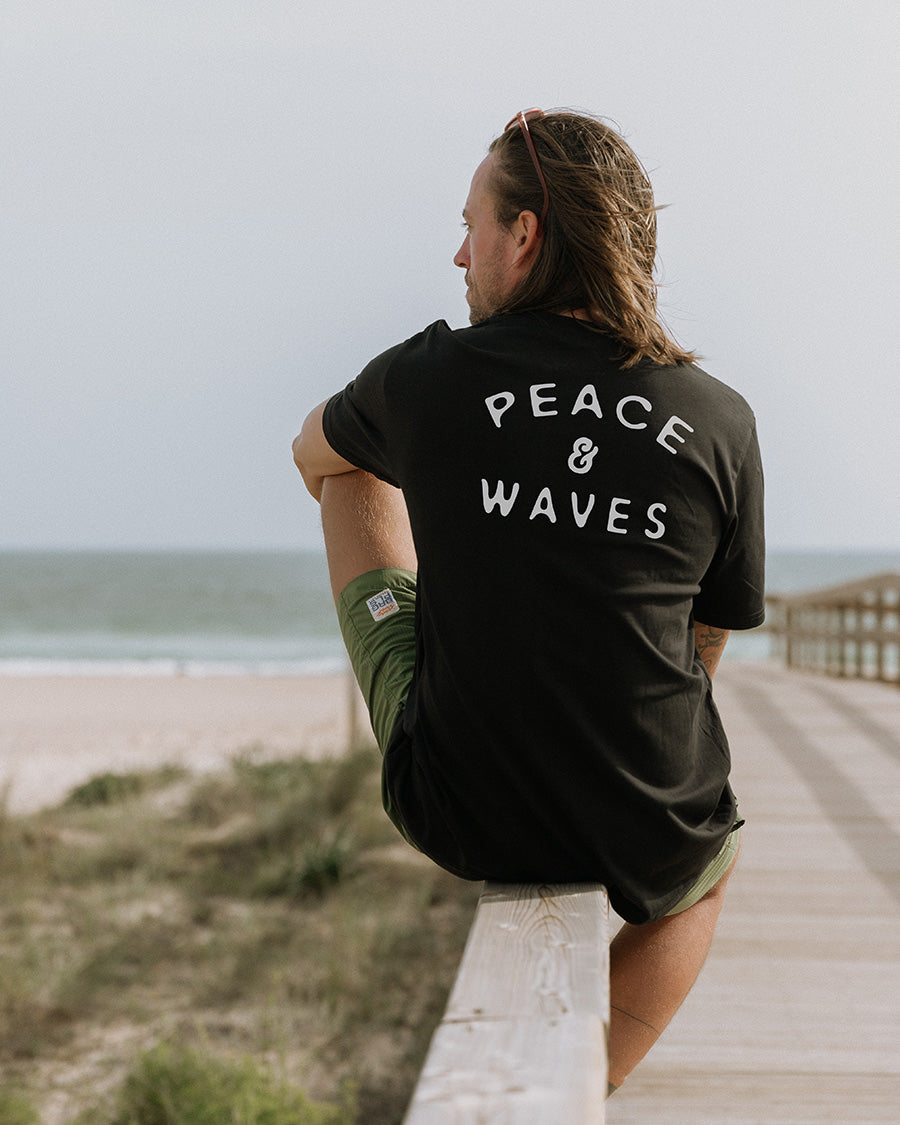 Peace & Waves Tee